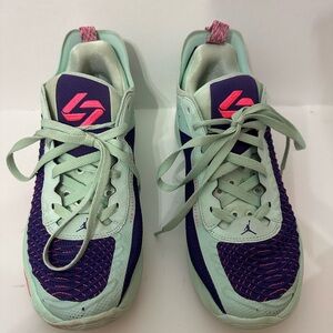 Air Jordan Luka 1 basketball/court sneakers